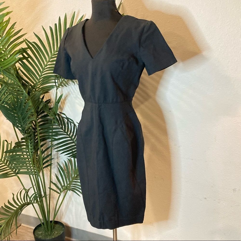 By DKNY - Black Simple Cut Midi Work Dress